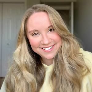 Meet your Posher, Beatriz